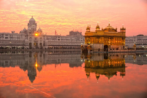 Amritsar: Golden Temple & Wagah Border 3-Day Tour with Hotel