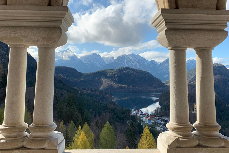 Excursion au château de Neuschwanstein, au château de Linderhof et à OberammergauVisite du château de Neuschwanstein, du palais de Linderhof et d&#039;Oberammergau