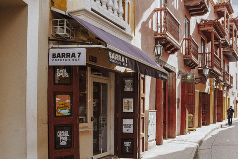 Live and feel Cartagena through its cocktails. Experience Cartagena through its cocktails