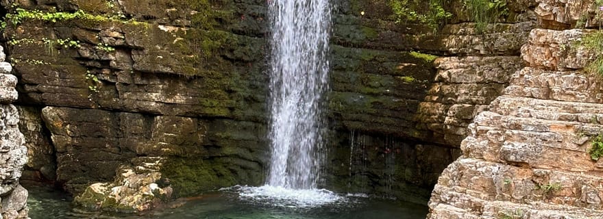 Vlore : Canyon de Nivica, Cascade de Peshtura et Pont de Brataj