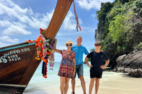 Phuket: Phi Phi & Maya Bay Day Trip + Park Fee & Lunch