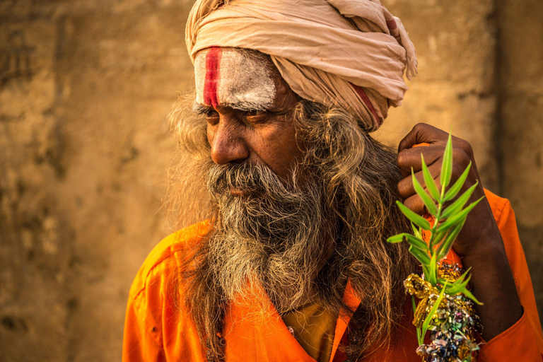 Varanasi: Tour gastronomico privato con cerimonia del Ganga Aarti