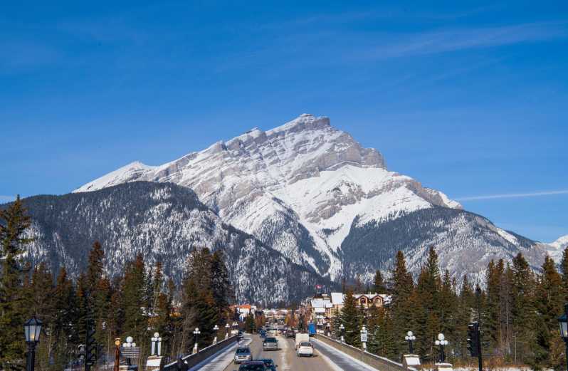Banff: Guided Day Trip with Hotel Pickup and Drop-off
