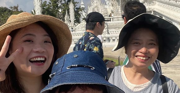 Privattour Chiang Rai Tagestour, Weißer Tempel, Blauer Tempel