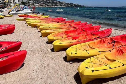 Cannes-Îles de Lérins : Kayak rental for day/half day