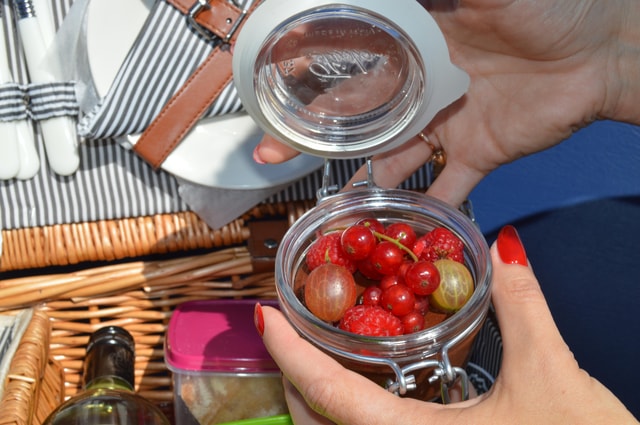 Freischütz picnic basket with local products