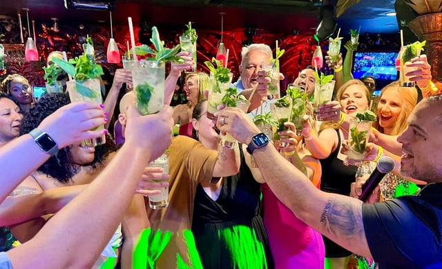 Fiesta de la Salsa en Miami: Clases, Mojitos, Aperitivos y Música en Directo