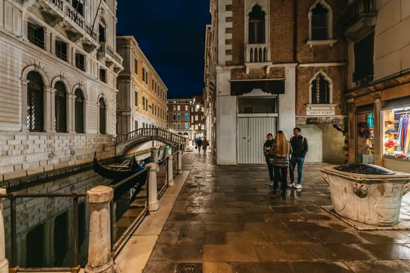 ghost walking tour venice