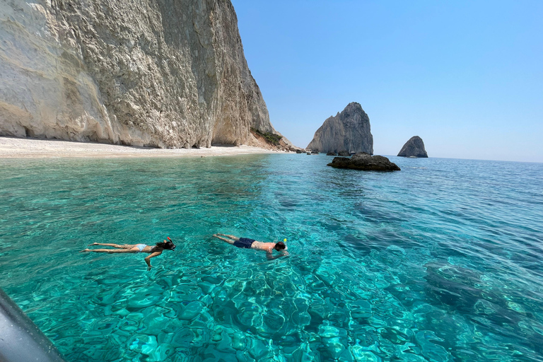 Zante: Tour en barco privado Cuevas de la Isla de las Tortugas Mizithres