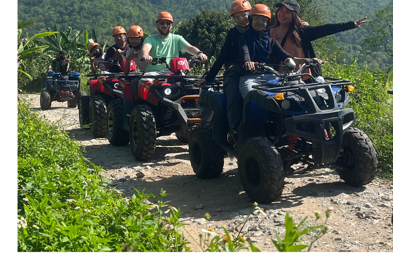 Chiangmai : Voiture privée avec chauffeur anglophone