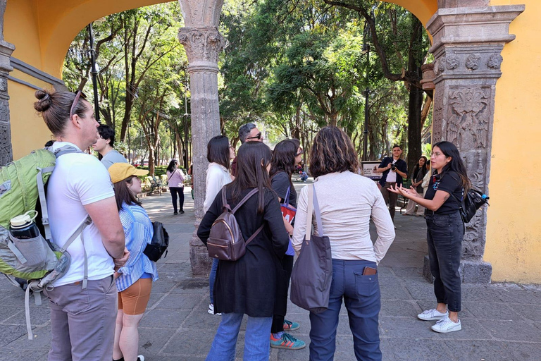 Visite guidée du quartier de Coyoacán et du musée Léon TrotskyVisite guidée du quartier de Coyoacán et du musée Leon Trotsky