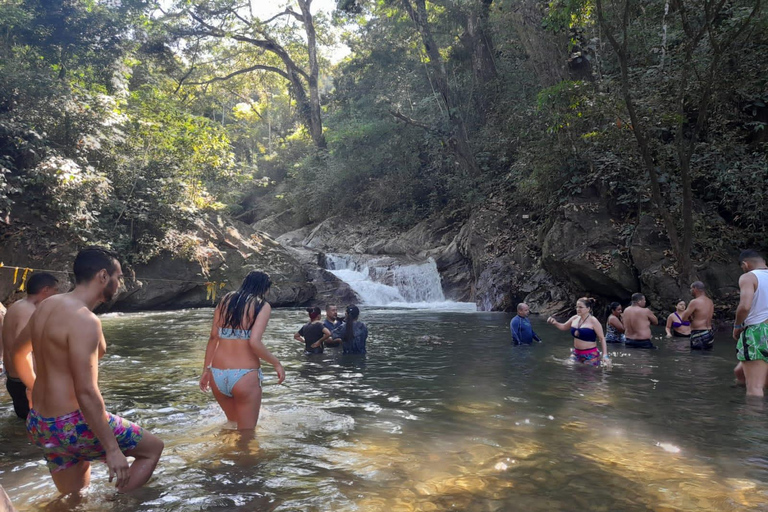 Medellin: River Tubing and BBQ Day Trip with Hotel Pickup