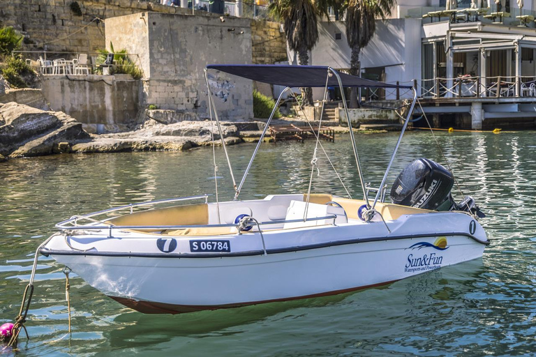 St Julians: Private Speedboat Comino Blue Lagoon and Gozo