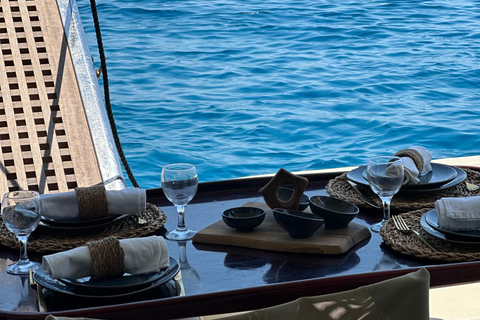 Bodrum: Private Motoryacht Tour with swimming stops & lunch