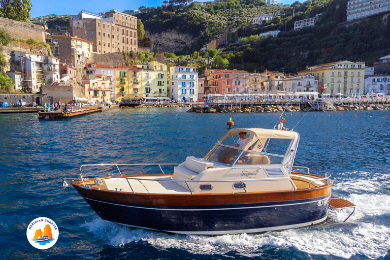 Tour privado en barco por la Costa Amalfitana