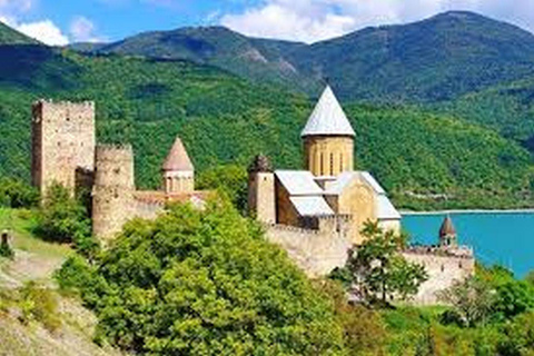 From Tbilisi: Kazbegi & Caucasus Mountains Photo Tour