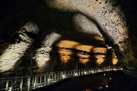 Jeju: UNESCO WestSouth & East Highlights 2 Days Combo Tour