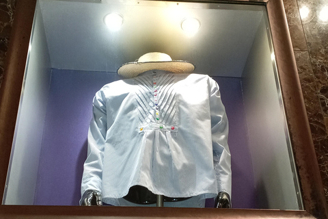 Visita histórica a pie por Panamá con brindis al final