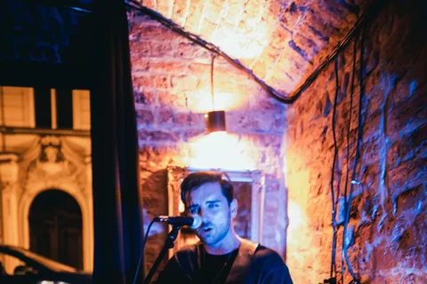 Live-musik med cocktails onsdag aften