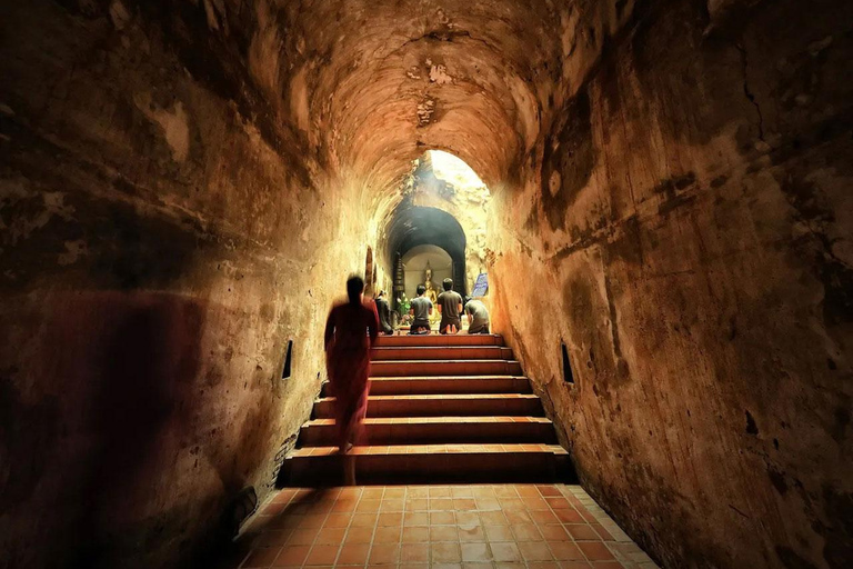 Chiang Mai après le crépuscule : Visite du Doi Suthep et du Wat Umong au crépuscule