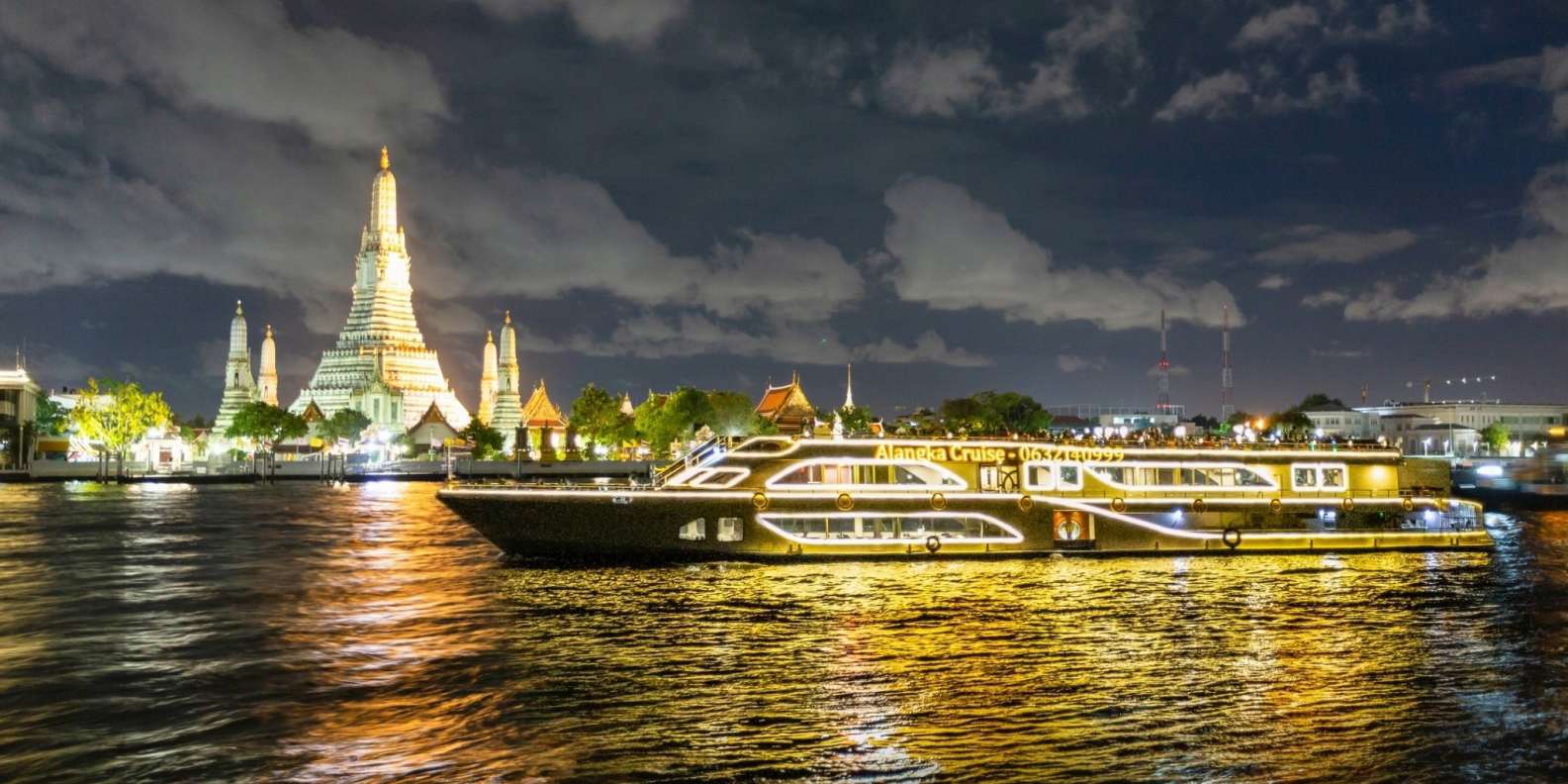 IconSiam Bangkok: Best Things to Do, Must-Eats, Getting There, IconSiam  E-Tourist Card, and More