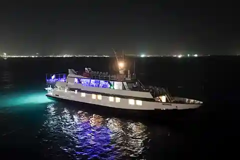 Larnaca: Party Sunset Cruise