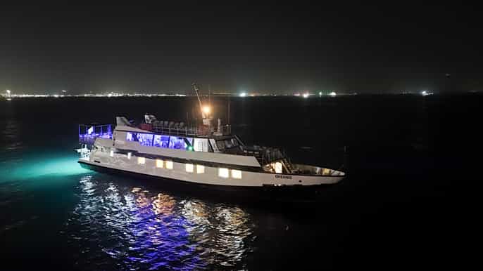 Larnaca: Disco Sunset cruise
