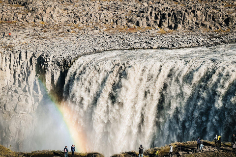 Hamn Akureyri: Godafoss vattenfall, Myvatn och Dettifoss