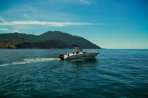 Mini boat tour