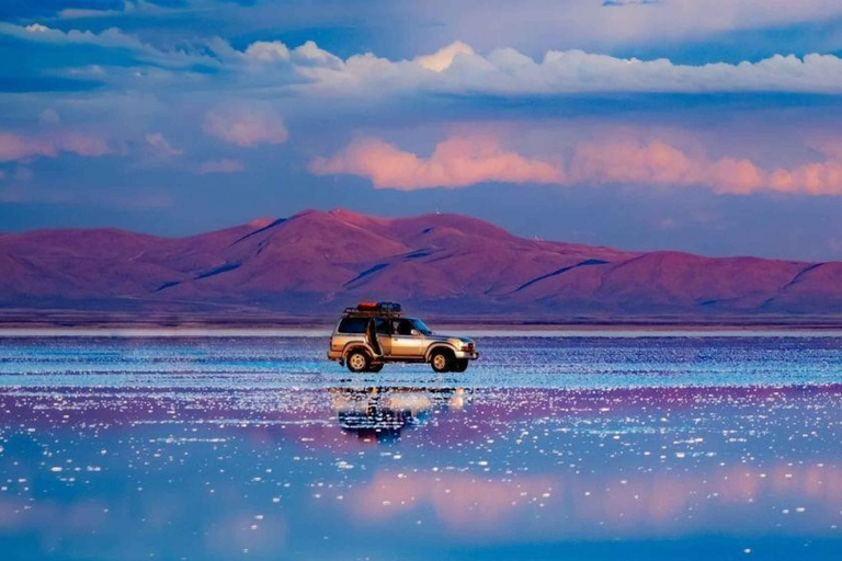 Uyuni: Excursión de 2 días con Cementerio de Trenes y Salar de Uyuni