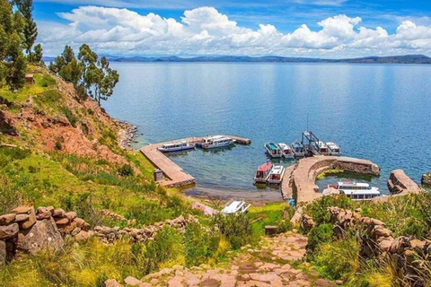 Uros, Amantani & Taquile 2D from Cusco with drop-off in Puno