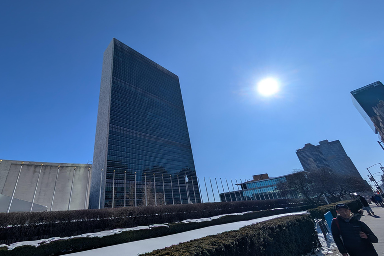 NY Midtown Secrets: Grand Central, Chrysler & United Nations Tour in English language