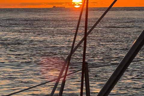 Porto,cruise with magical sunset ocean,open sail drink&snack Shared Magical Sunset Ocean