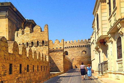 Baku: Old City Guided Walking Tour Baku Old City with professional guide group & private tour