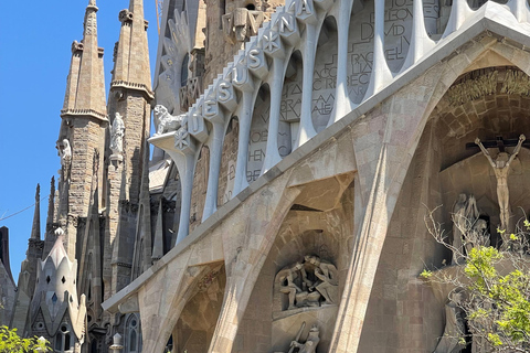 Guided Tour of Sagrada Familia - Gaudi's dream