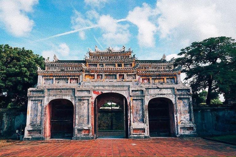 Hue: Private City Tour by Car - English Speaking Driver