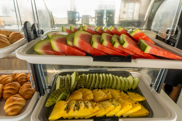 Ibiza: Formentera Boat with Open Bar, 3 meals & Sunset Party ADVANCE: Standard selection of food & open bar option