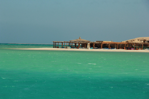 Hurghada: Luxe Giftun eiland met snorkelen/lunch &amp; MassageRondreis vanuit Hurghada