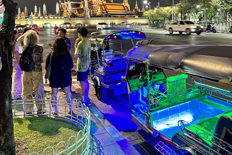 Visite nocturne de Bangkok : Nourriture, Temple et Tuk-Tuk