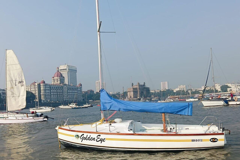Mumbai: Yacht Sailing Experience on the Arabian Sea