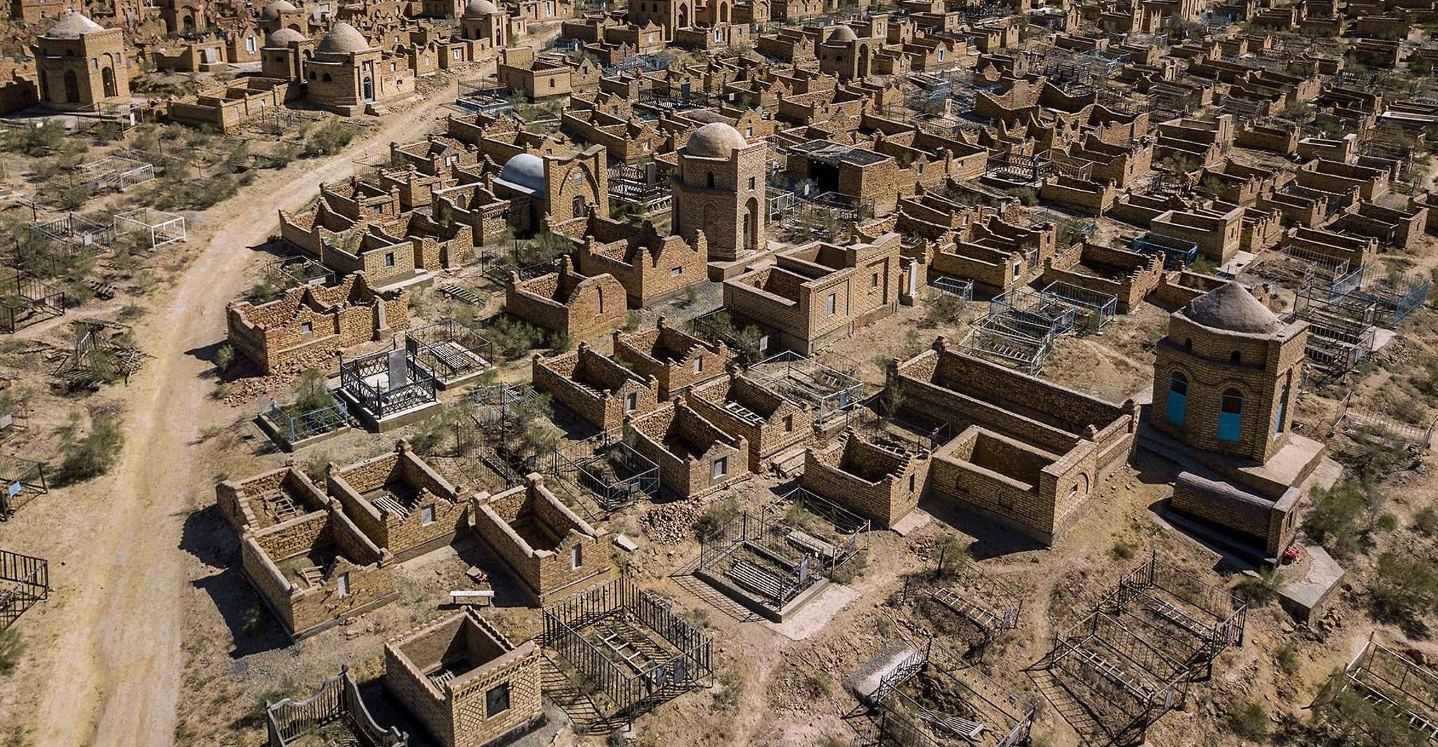 Muynak Ship Cemetery Tour From Khiva - Housity