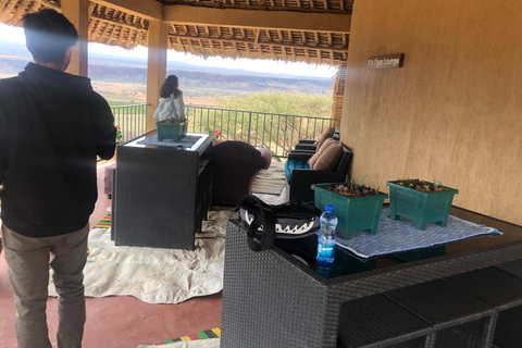 Nairobi: Excursión de un día al Lago Magadi con experiencia en campo de tiro