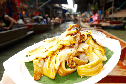 Pattaya Floating Market Ticket Admission Ticket + One-Way Rowing Boat
