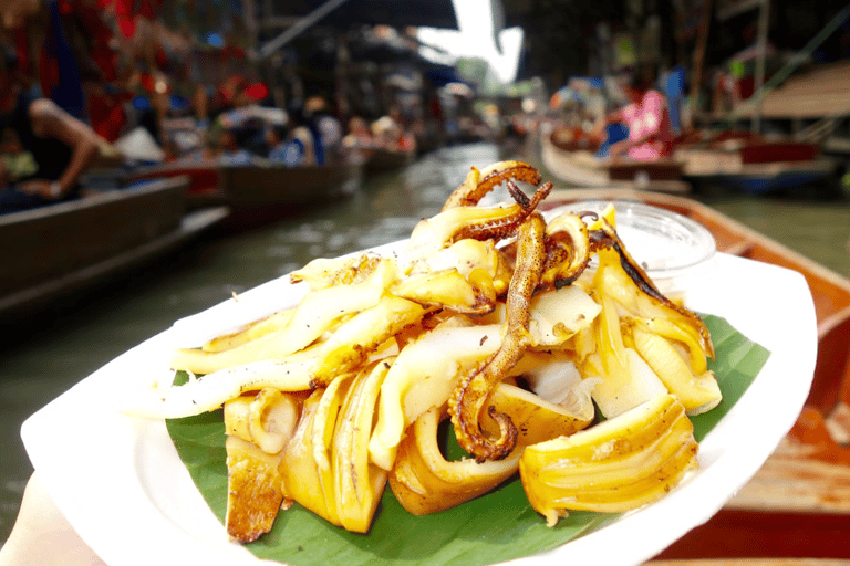 Pattaya Floating Market Ticket Admission Ticket + One-Way Rowing Boat