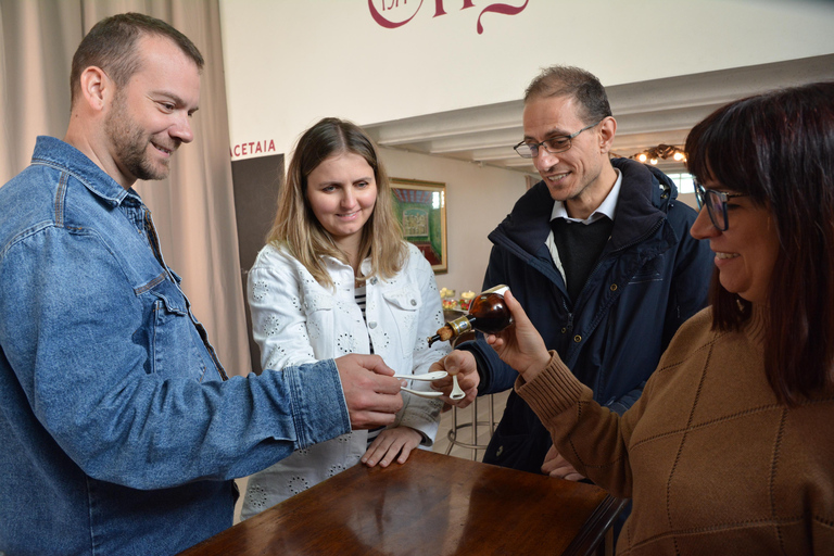 Modena: Balsamic Vinegar Tour and Tasting