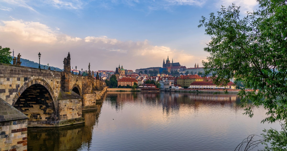 Von Wien: Prag-Tagestour | GetYourGuide
