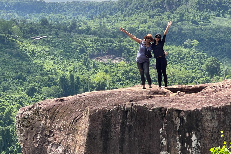 Explore Kulen Waterfall and 1000 Linga River from Siem Reap