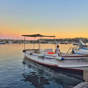 Procida: tour romantico e suggestivo al tramonto con skipper e aperitivo