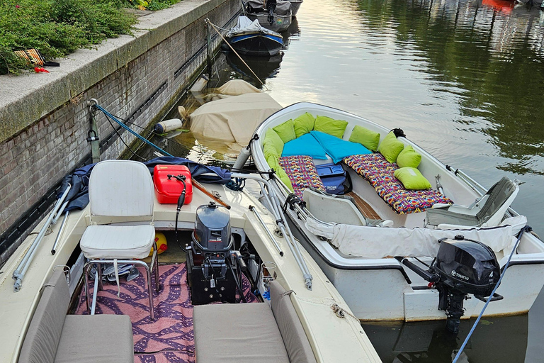 The Hague: Self-Drive Boat Rental up to 7 people, no licence