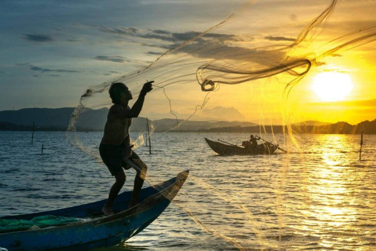 Homa Bay: Lake Victoria Sunset Viewing Experience & Dinner